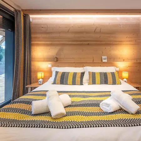 Dağ evi L'echappee Belle, Luxury With And Sauna