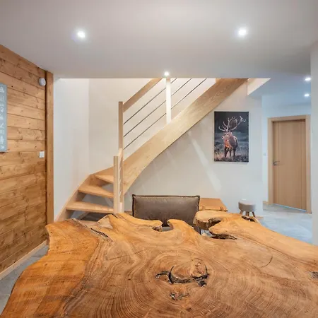 L'echappee Belle, Luxury With And Sauna Dağ evi
